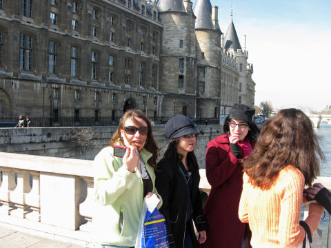 Walking to Louvre in Paris